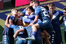 Vélez celebra: venció a Lanús sobre la hora y se metió en los cuartos de final