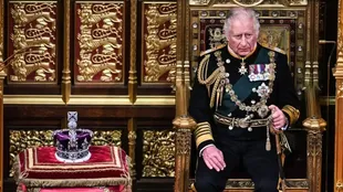 La reina fue representada por el príncipe Carlos durante la apertura del Parlamento