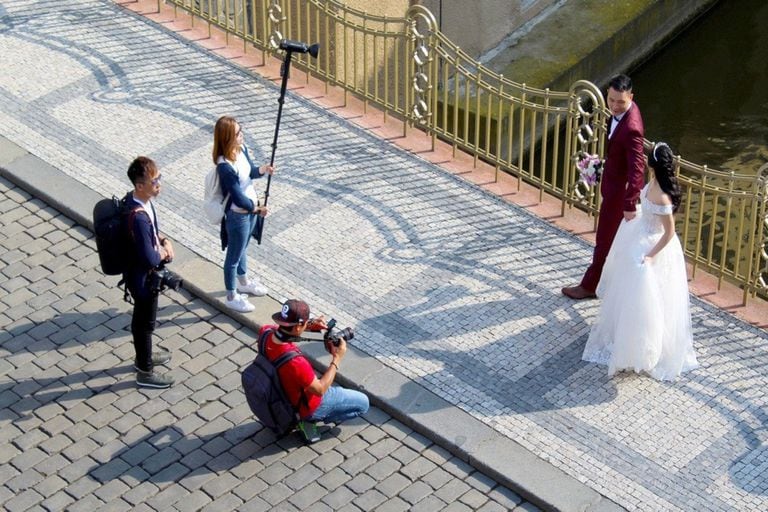 Un fotógrafo de bodas amateur se quejó del maltrato que recibió durante un casamiento