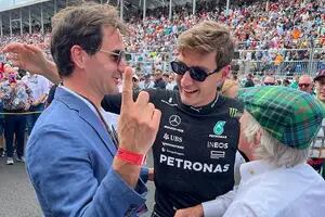 El gesto de un reconocido expiloto de Fórmula 1 con un periodista que quería hablar con Federer