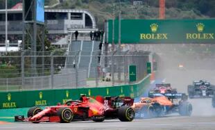 Carlos Sainz tuvo problemas por la degradación de los neumáticos
