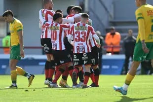 Barracas Central le gana a Defensa y Justicia por 3-0 con goles de Cristian Colmán, Iván Tapia y Bruno Sepúlveda, por la fecha 14 de la Liga Profesional 2022
