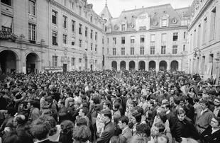 El patio de la Universidad de La Sorbona, donde en Mayo del 68 multitudes de estudiantes y profesores se reunían