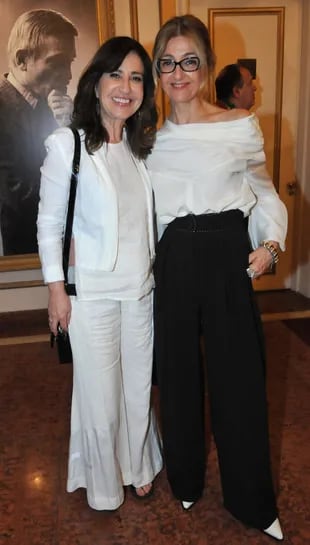 Mercedes Morán y Carola Reyna, amigas y muy elegantes en la previa de los Ace