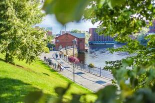 Una postal de Tampere, una ciudad activa y dinámica, con tres universidades, centros de formación profesional y una amplia tradición literaria y teatral.