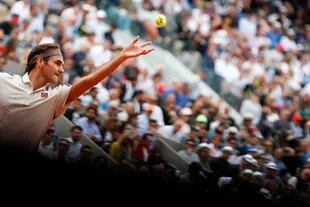Federer construyó su carrera provocando una sensación de perpetuidad, pero a los 40 años atraviesa su mayor desafío. 