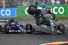 El accidente en la primera vuelta que hizo abandonar a Hamilton y el insulto enfurecido de Alonso