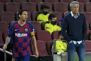 Lionel Messi y Quique Setien, en tiempos difíciles de Barcelona