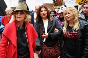 Jane Fonda fue arrestada por cuarta vez, ahora junto a Rosanna Arquette