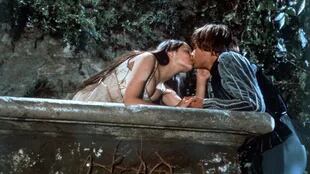 Leonard Whiting y Olivia Hussey en Romeo y Julieta dirigida por Franco Zeffirrelli.
