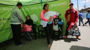 En Florencio Varela, las parejas aprovechan El Estado en Tu Barrio para conseguirles el DNI a sus hijos