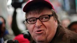 Michael Moore tiene la clave: los 10 pasos a seguir para terminar con Trump