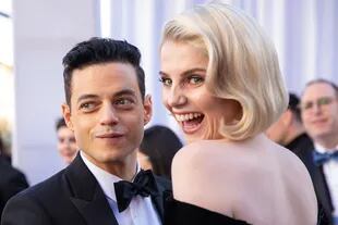 Rami Malek y su novia, en la alfombra roja de los Oscar