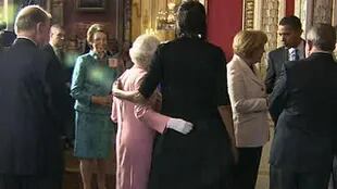 Ambas estaban cansadas cuando se dieron ese abrazo, según Michelle Obama.
