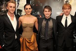 Tom Felton, Emma Watson, Daniel Radcliffe y Rupert Grint en la presentación de Harry Potter y las reliquias de la muerte, parte 2, en el año 2011