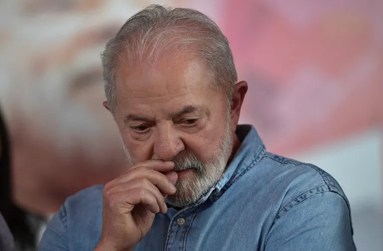 Lula talked about expanding social spending and his honeymoon with markets was over