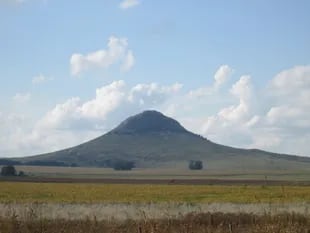 El cerro donde fue fotografiado el ovni está ubicado justo antes de llegar a la ciudad de Balcarce