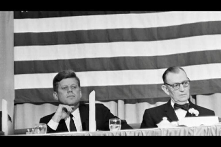 John Kennedy con Albert Thomas, en 1963