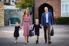 ¿Por qué el príncipe George y la princesa Charlotte usan un nombre diferente en la escuela?