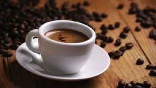 Investigadores recomiendan consumir entre 1,5 a 3,5 tazas de café por día
