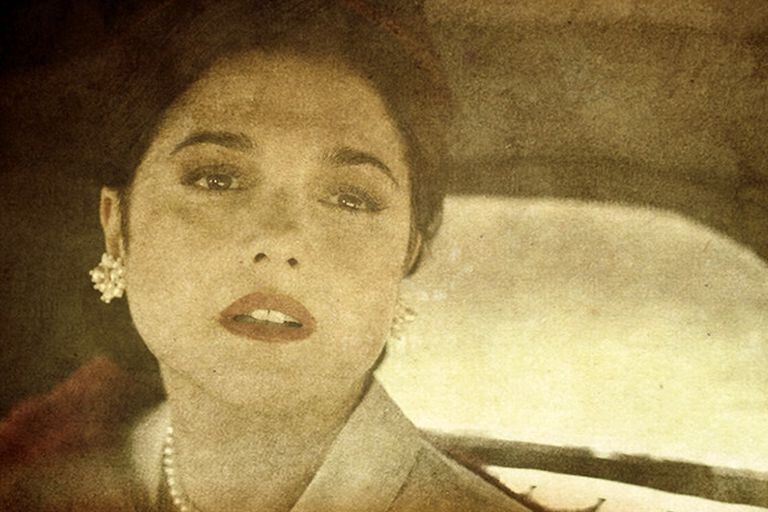 En Sola, el film protagonizado por Araceli González, la maternidad, la guerra y el horror se cruzan sin buenos resultados