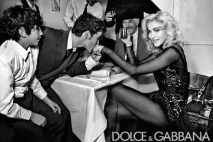 Madonna fue modelo de primeras marcas de lujo, como DolceGabbana, firma para la cual, además, creó una colección