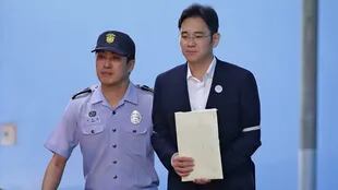 Lee Jae-yong, heredero del grupo Samsung fue condenado a 5 años de prisión