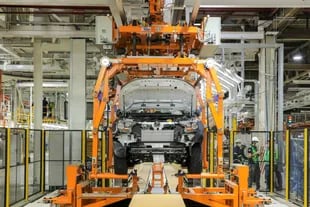30% of the total budget will be allocated for the development of auto parts of national origin.