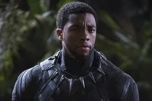 Chadwick Boseman recibió 2 millones de dólares por su debut como Black Panther. 