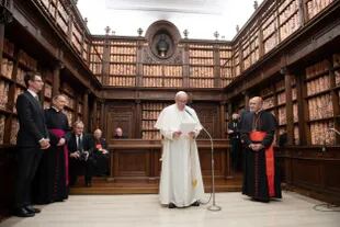 05/11/2021 - El Papa Francisco inauguró el viernes pasado la nueva área de exposición permanente de la Biblioteca Apostólica Vaticana, que dirige el cardenal portugués José Tolentino de Mendonca