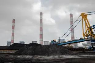 Adani es uno de los principales importadores y vendedores de carbón, y también produce electricidad con este combustible fósil. (Rebecca Conway para The New York Times)