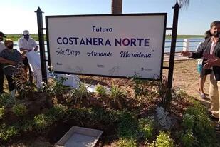 Oficializaron en un acto el hito de la construcción de la nueva costanera de Esquina, que llevará el nombre de "avenida Diego Armando Maradona"