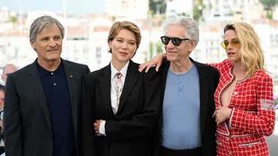 Viggo Mortensen, Lea Seydoux, David Cronenberg y Kristen Stewart, en el Festival de Cannes 2022