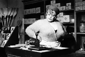 El sueño adolescente de Fellini, lleno de estaciones y de curvas femeninas que entró en los diccionarios