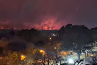 El fuego visto desde la ciudad de San Pedro