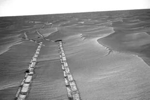 Las marcas del Mars Opportunity en las dunas marcianas