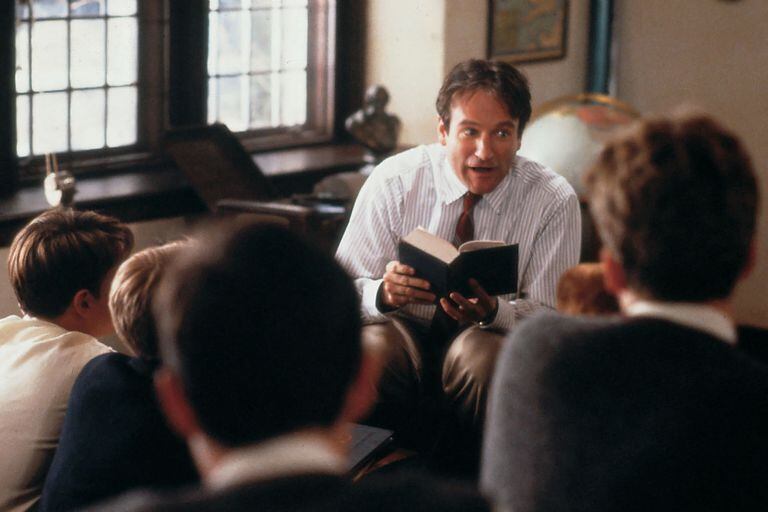 Robin Williams y su entrañable personaje en La sociedad de los poetas muertos