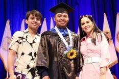 Ejemplo: Manny Pacquiao se graduó a los 40 años y quiere estudiar en Harvard