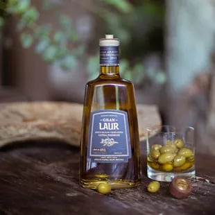 El "Malbec" de los aceites de oliva es un varietal 100% Arauco elaborado con una selección de aceitunas de Maipú. Es la variedad autóctona de Argentina.