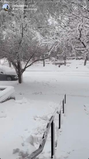 La nieve en la entrada de la casa de Facu Campazzo en Denver, Colorado. Crédito: Instagram