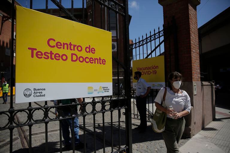 Centro de vacunación para docentes en CABA,