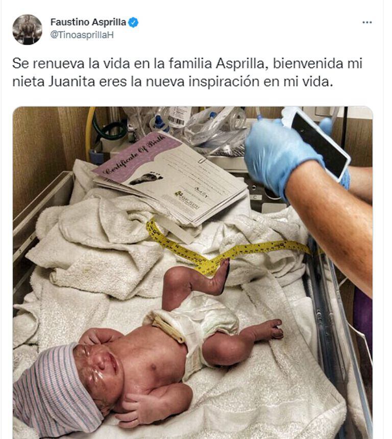 Faustino compartió su felicidad cuando nació su nieta Juanita, hija de Santiago, quien vive en Estados Unidos