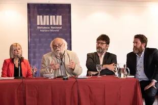 Autoridades de la Biblioteca Nacional: Elsa Rapetti, Juan Sasturain, Guillemo David y Roberto Arno