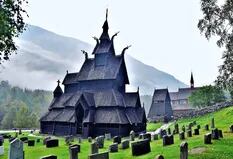 Las increíbles iglesias construidas sin clavos que sobrevivieron la peste y el fuego