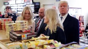Donald Trump y su fanatismo por la comida chatarra: la mala dieta del presidente, que ama las hamburguesas y el chocolate