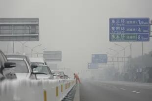 Los carteles indicatorios apenas se perciben en las autopistas chinas, lo que ocasiones problemas de tránsito