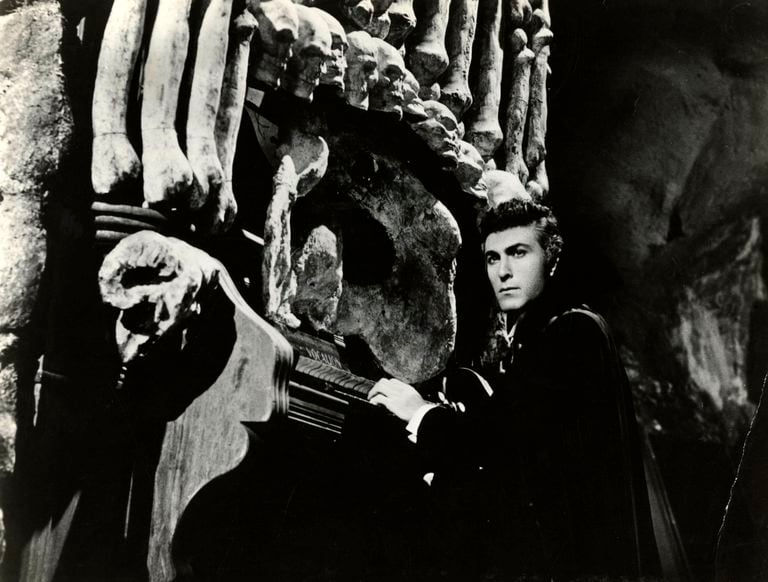 Murray, en una escena de El mundo de los vampiros (1961)