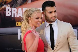 Britney Spears, muy bien acompañada de su novio, el personal trailer Sam Asghari