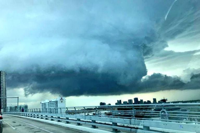 Alarma en Miami tras dos tornados en Fort Lauderdale LA NACION