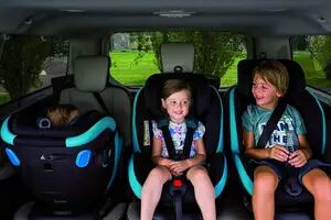 Cómo elegir y utilizar bien las sillitas de niño en los autos